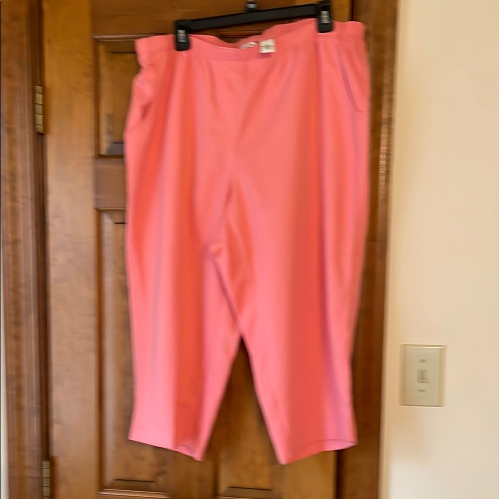Kim Rogers Coral Pink Capri Pants